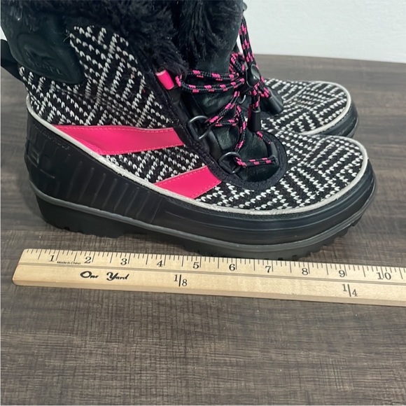 $85 Sorel Waterproof Black Pink Tweed Size 5 Winter Boots NY2424-010 Tivoli II - Picture 9 of 11